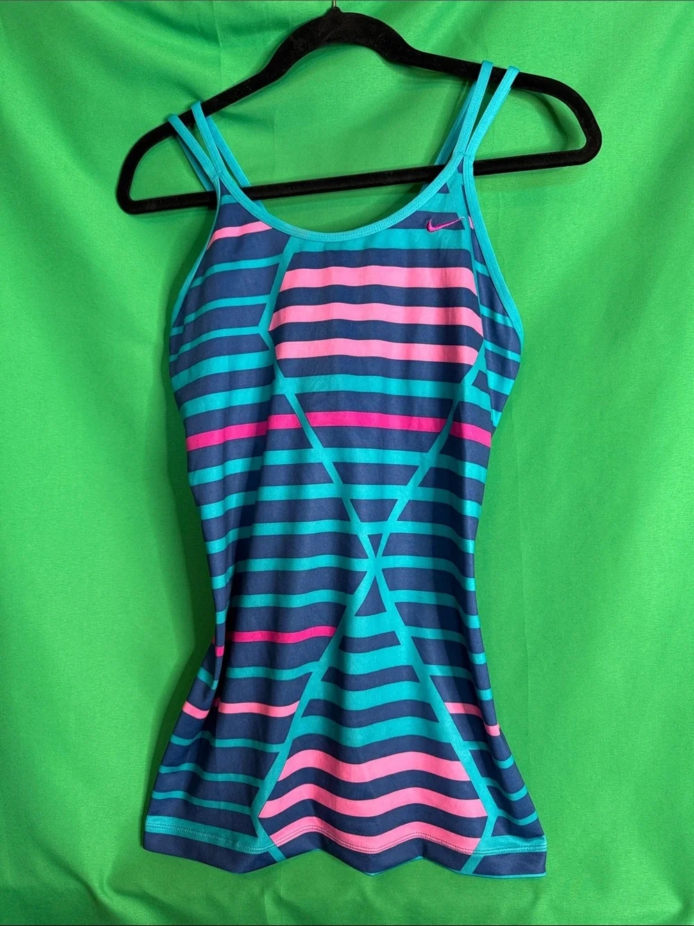 Nike Fit Dry Women’s Multicolored Blue Stripes Workout Gym Tank Top Shirt Sz: L
